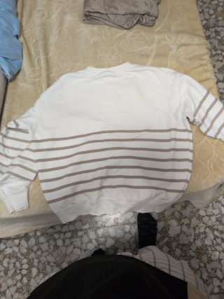 Jersey Pull&Bear rayas blanco y marrón