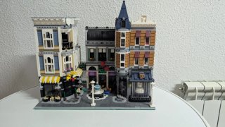 LEGO Creator Expert 10255 Assembly Square