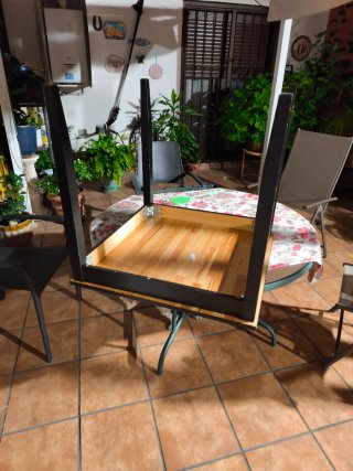 Mesa cuadrada madera negra Ikea