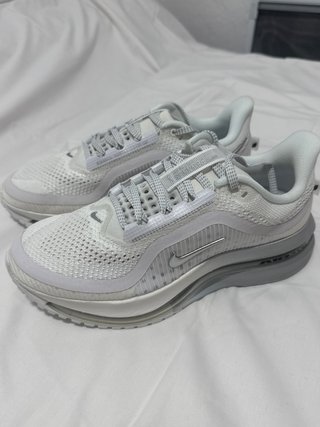 Nike Performance Pegasus Premiun ESS