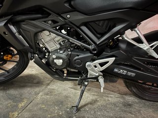 Honda CB125R 15cv Negra