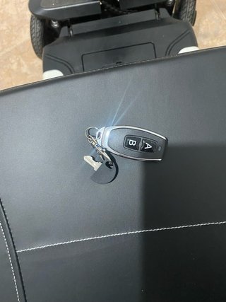 Escúter eléctrico plegable
