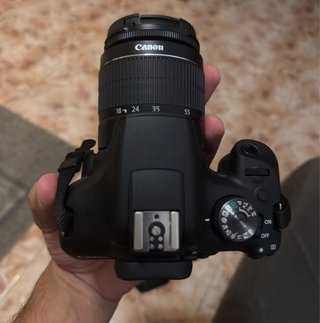 Canon EOS 2000D EF-S 18-55 III Kit