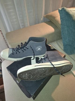 Converse grises y blancas talla 42