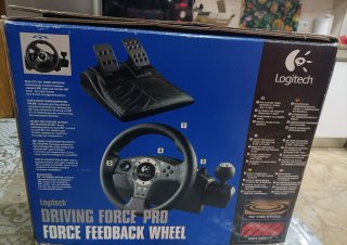 Volante Logitech Driving Force Pro PS2