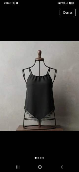 Blusa negra con encaje