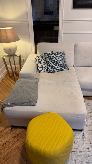Sofá Chaise Longue Diseño Beige- URGE VENTA!!