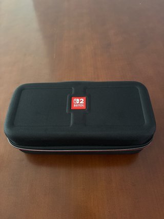 Nintendo Switch 2 + Juegos + Funda (Muy poco uso)