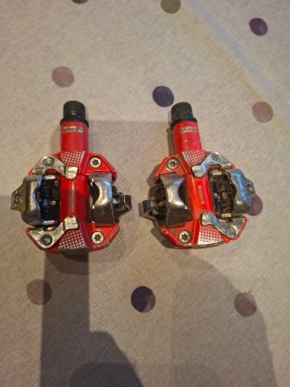 Pedales LOOK X-Track Rojos