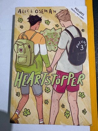HEARTSTOPPER 1, 2, 3 y 4 en inglés excepto el 2