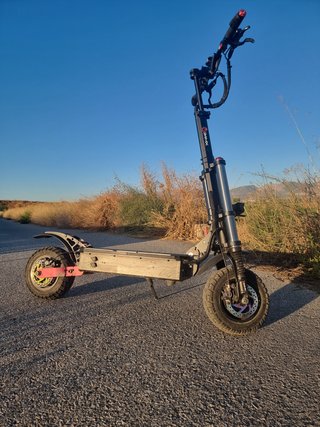 Patinete Eléctrico 6000W 50Ah