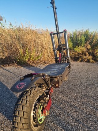 Patinete Eléctrico 6000W 50Ah