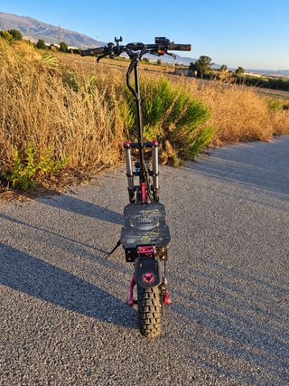 Patinete Eléctrico 6000W 50Ah