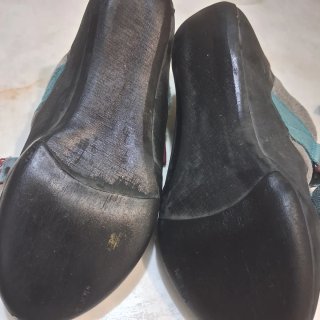 Pies de gato Simond grises y turquesa