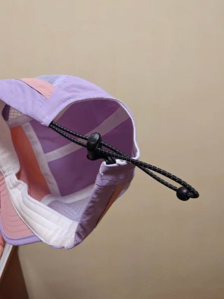 Gorra running ligera transpirable