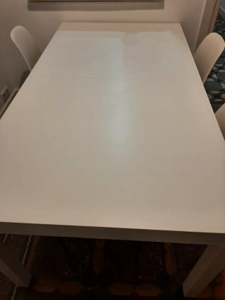 Mesa y 4 sillas comedor IKEA