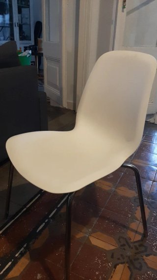 Mesa y 4 sillas comedor IKEA