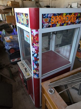 Lote 17 máquinas expendedoras grúa