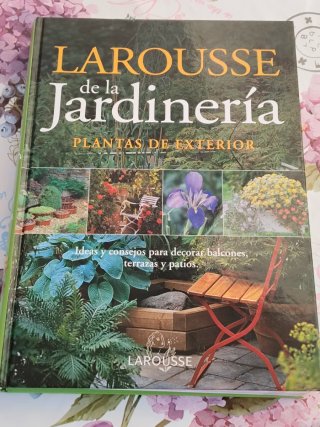 Larousse de la jardinería plantas de exterior