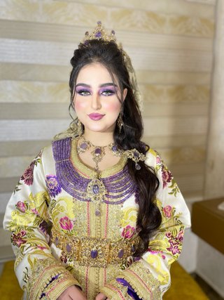 Traje de Novia Azul y Dorado