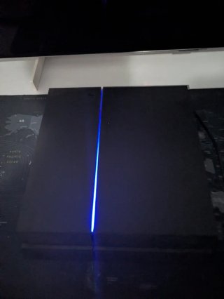 PS4 500GB + Mando + Red Dead Redemption 2