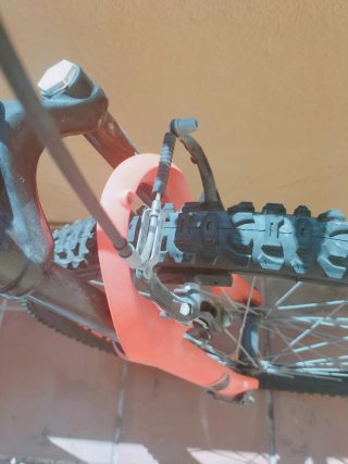Bicicleta Montaña B'TWIN Negra y Roja