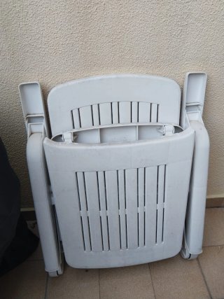2 Tumbonas de plástico