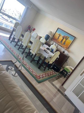 Mesa de comedor con 10 sillas