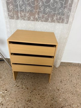 Cajonera de madera beige
