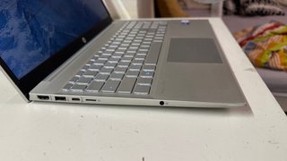 HP 15-eg0002sl i5 11ª Gen 15.6