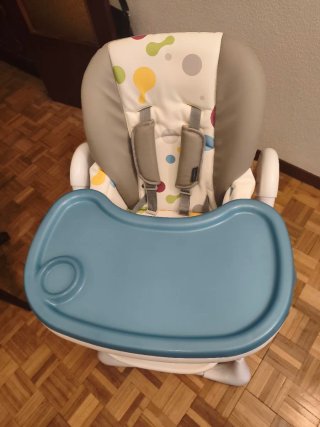 Trona Kinderkraft con bandeja