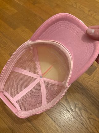 Cappelli Corteiz Rosa e Bianchi