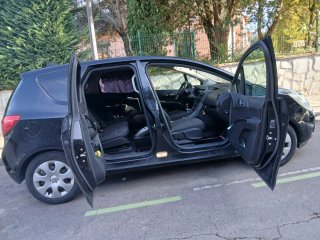 Opel Meriva 2011