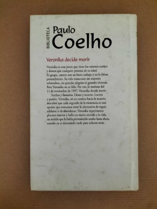 Veronika decide morir. Libro