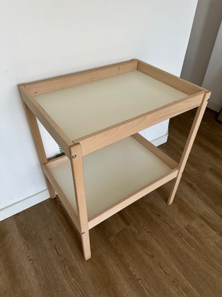 Cambiador IKEA Madera y Blanco