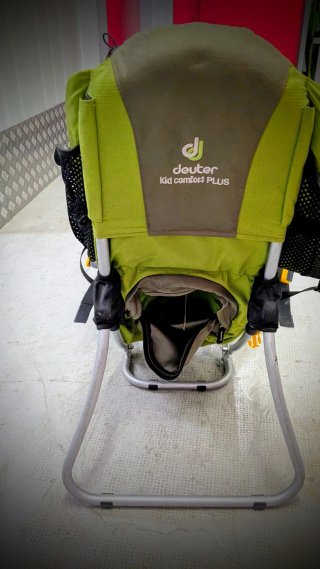 Mochila portabebés Deuter Kid Comfort PLUS