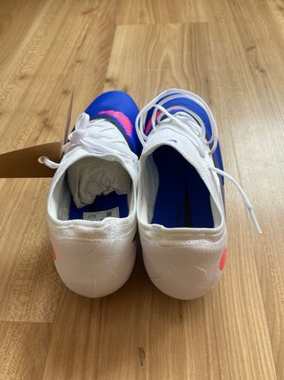 Botas Fútbol Nike Phantom 6 Low FG Gama media alta
