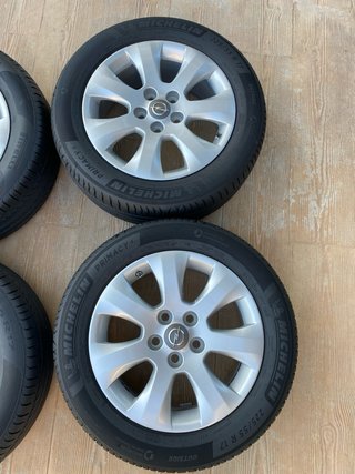 Llantas Opel insignia 225/55/R17/101Y