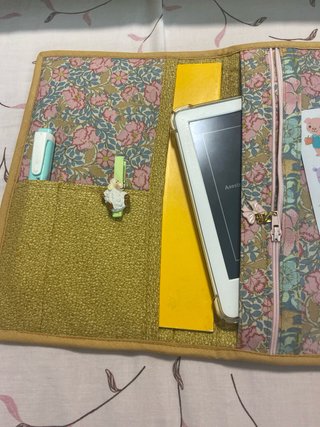 Carpeta para Ebook con Diseño Floral y Pajaritos