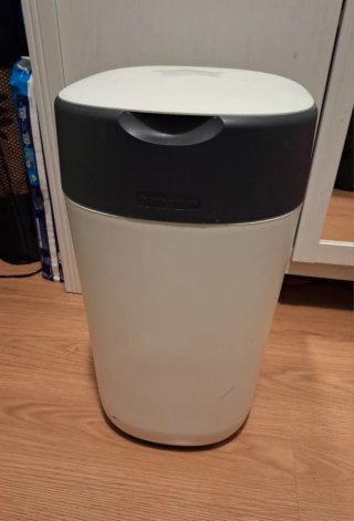 Papelera para pañales [Tommee Tippee]