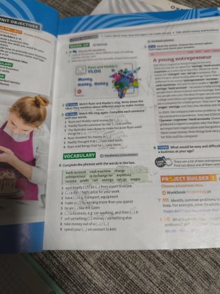 Synchronize 4 Students Book (Spain)