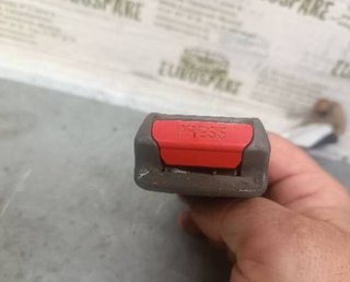 Enganche cinturón nissan 38054 888422s420 navara