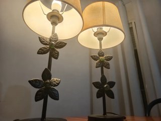2 Lámparas de Mesa Flor Metal Beige