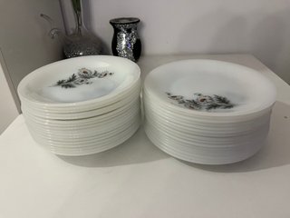 Vajilla vintage flores margaritas