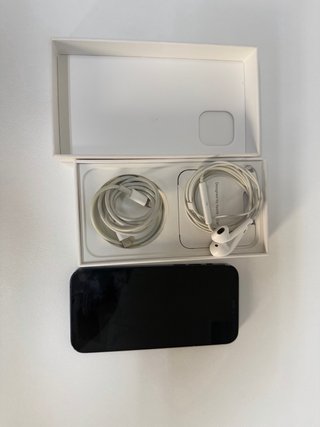 iPhone 12 128GB Negro + Accesorios
