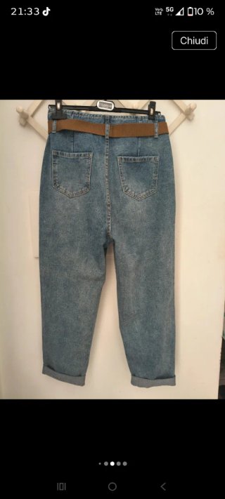 Jeans Mochy vita alta con cintura