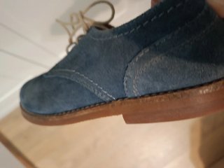 Zapatos de ante azul para niño