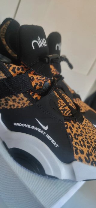 Zapatillas Nike SuperRep Groove Animal Print