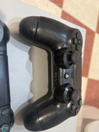 2 Mandos PS4 Sony (1 Perfecto, 1 Usado)