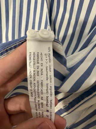 Camisa Rayas Azules y Blancas Bershka M hombre